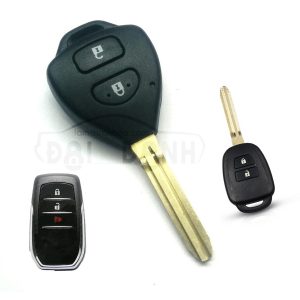 Chìa khóa xe Toyota RAV4 2 nút chính hãng Làm mẫu chìa gập cho RAV4 được đẹp rẻ